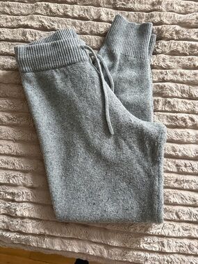 Cozy Gray Knit Jogger Sweatpants